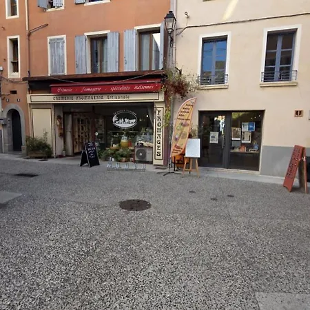 Cosy 3 Nuits Minimum דירה