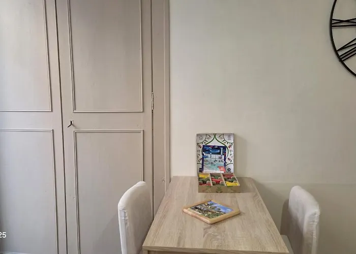 Cosy 3 Nuits Minimum דירה *