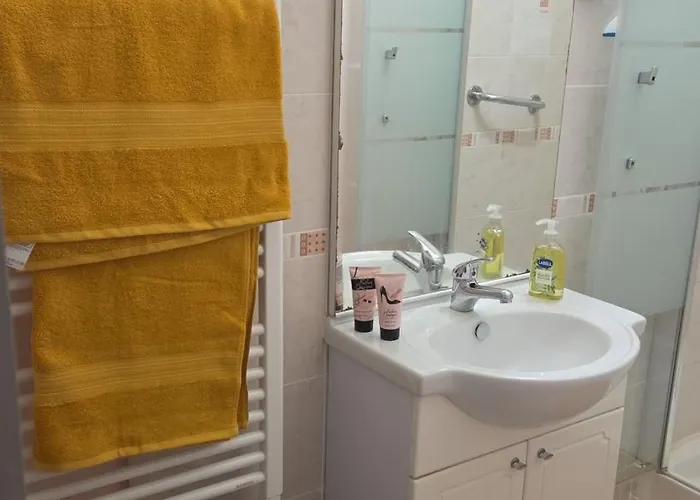 Cosy 3 Nuits Minimum דירה